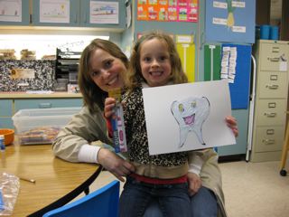 Hygienist in Bothell presents dental day at Moorlands Elementary